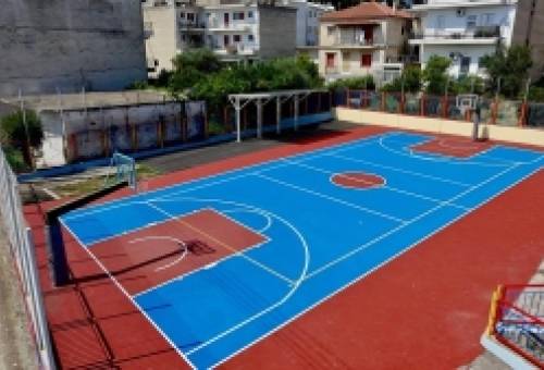 Με νέα γήπεδα, σκίαστρα και εξοπλισμό αναβαθμίζονται σχολικές αυλές και πάρκα του Δ. Σπάρτης