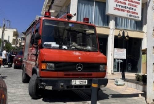 Άμεση επέμβαση της Πυροσβεστικής σε φωτιά σε εμπορικό πολυκατάστημα της Σπάρτης