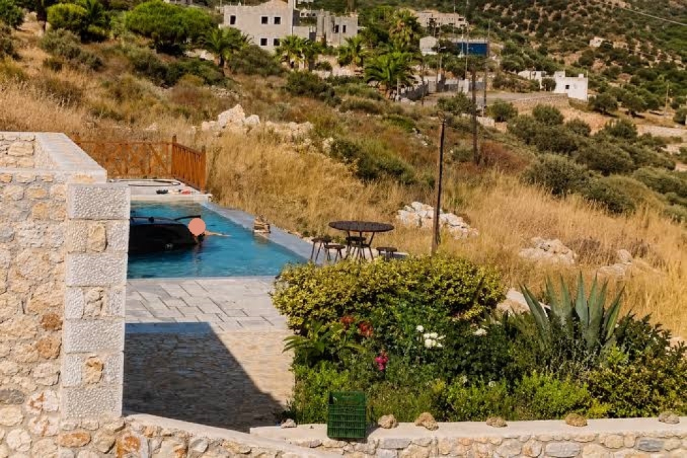 &Alpha;&upsilon;&tau;&omicron;&kappa;ί&nu;&eta;&tau;&omicron; &laquo;&beta;&omicron;ύ&tau;&eta;&xi;&epsilon;&raquo; &sigma;&epsilon; &pi;&iota;&sigma;ί&nu;&alpha; &xi;&epsilon;&nu;&omicron;&delta;&omicron;&chi;&epsilon;ί&omicron;&upsilon; &sigma;&tau;&eta; &Mu;ά&nu;&eta;