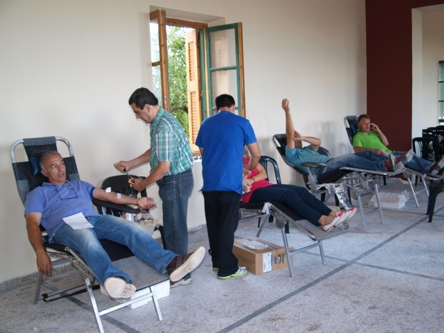 Έ&delta;&omega;&sigma;&alpha;&nu; &alpha;ί&mu;&alpha;, &pi;&rho;ό&sigma;&phi;&epsilon;&rho;&alpha;&nu; &zeta;&omega;ή &omicron;&iota; &kappa;ά&tau;&omicron;&iota;&kappa;&omicron;&iota; &tau;&eta;&sigmaf; &Lambda;&omicron;&gamma;&gamma;ά&sigma;&tau;&rho;&alpha;&sigmaf;