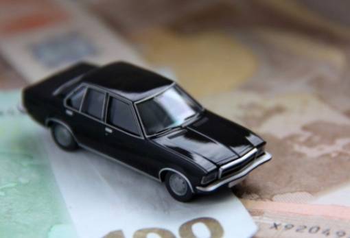 «Ραβασάκια» από την εφορία για απλήρωτα τέλη κυκλοφορίας