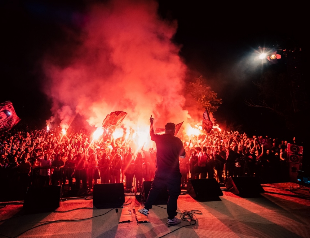 «Άνθρωπος ίδιος» επέστρεψε στο «σπίτι» κι αποθεώθηκε ο Anser!