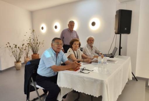 Παρουσιάστηκε το βιβλίο της Ανίτας Γκλέκα - Πρεκεζέ στις Καρυές