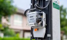 &Omicron;&iota; &iota;&sigma;&chi;&upsilon;&rho;&omicron;ί ά&nu;&epsilon;&mu;&omicron;&iota; &kappa;&alpha;&iota; &omicron;&iota; &pi;&omicron;&lambda;&lambda;έ&sigmaf; &beta;&rho;&omicron;&chi;έ&sigmaf; &rho;ί&chi;&nu;&omicron;&upsilon;&nu; &tau;&eta;&nu; &tau;&iota;&mu;ή &tau;&omicron;&upsilon; &rho;&epsilon;ύ&mu;&alpha;&tau;&omicron;&sigmaf;