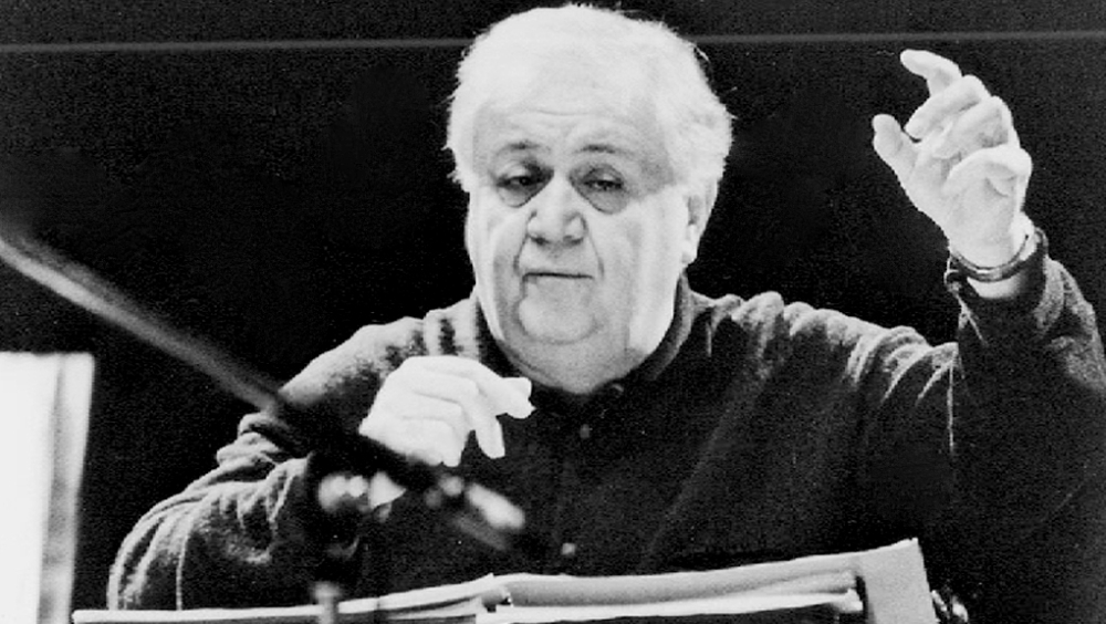 &Mu;ά&nu;&omicron;&sigmaf; &Chi;&alpha;&tau;&zeta;&iota;&delta;ά&kappa;&iota;&sigmaf;, έ&nu;&alpha;&sigmaf; &mu;έ&gamma;&alpha;&sigmaf; &delta;&eta;&mu;&iota;&omicron;&upsilon;&rho;&gamma;ό&sigmaf; &kappa;&alpha;&iota; &pi;&rho;&omega;&tau;&omicron;&pi;ό&rho;&omicron;&sigmaf;