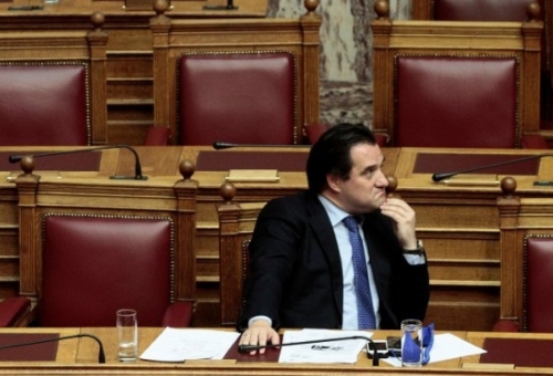 Στα «κάγκελα» το ΠΑΣΟΚ λόγω Άδωνι