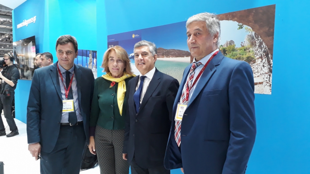 &Pi;&iota;&sigma;&tau;ό&sigmaf; &sigma;&tau;&omicron; &rho;&alpha;&nu;&tau;&epsilon;&beta;&omicron;ύ &tau;&omicron;&upsilon; &mu;&epsilon; &tau;&omicron;&nu; &delta;&iota;&epsilon;&theta;&nu;ή &tau;&omicron;&upsilon;&rho;&iota;&sigma;&mu;ό &omicron; &Delta;. &Sigma;&pi;ά&rho;&tau;&eta;&sigmaf;! (&Phi;&Omega;&Tau;&Omicron;)