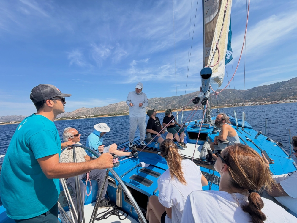 &Alpha;&nu;&omicron;ί&gamma;&epsilon;&iota; &tau;&alpha; &pi;&alpha;&nu;&iota;ά &tau;&eta;&sigmaf; &epsilon;&kappa;&pi;&alpha;ί&delta;&epsilon;&upsilon;&sigma;&eta;&sigmaf; &omicron; &Nu;&alpha;&upsilon;&tau;&iota;&kappa;ό&sigmaf; Ό&mu;&iota;&lambda;&omicron;&sigmaf; &Beta;&omicron;&iota;ώ&nu;