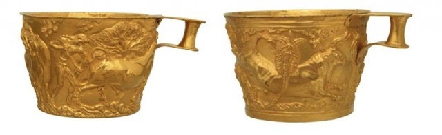 &Tau;&alpha; &chi;&rho;&upsilon;&sigma;ά &kappa;ύ&pi;&epsilon;&lambda;&lambda;&alpha; &alpha;&pi;ό &tau;&omicron; &Beta;&alpha;&phi;&epsilon;&iota;ό 