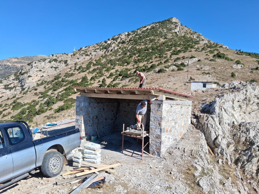 &Sigma;&tau;&iota;&sigmaf; &epsilon;&pi;ά&lambda;&xi;&epsilon;&iota;&sigmaf; &tau;&omicron;&upsilon; &Sigma;&pi;ά&rho;&tau;&alpha;&theta;&lambda;&omicron;&nu; &kappa;&alpha;&iota; &pi;ά&lambda;&iota; &omicron; &Epsilon;&Omicron;&Sigma; &Sigma;&pi;ά&rho;&tau;&eta;&sigmaf;