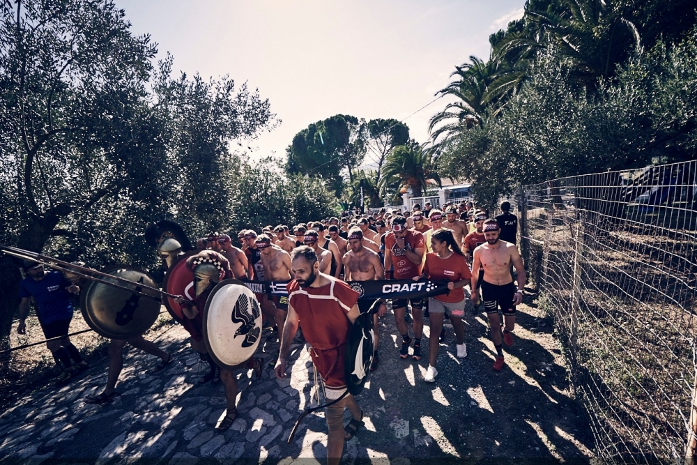 &Alpha;&pi;ί&sigma;&tau;&epsilon;&upsilon;&tau;&omicron;! &Alpha;&nu;ή&lambda;&iota;&kappa;&omicron;&sigmaf; &Rho;&omicron;&mu;ά &xi;&epsilon;&gamma;έ&lambda;&alpha;&sigma;&epsilon; &alpha;&theta;&lambda;&eta;&tau;ή &tau;&omicron;&upsilon; &laquo;Spartan Race&raquo;