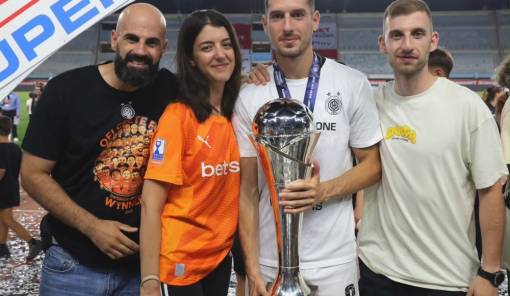 &laquo;&Upsilon;&pi;&epsilon;&rho;&pi;&rho;&omega;&tau;&alpha;&theta;&lambda;&eta;&tau;ή&sigmaf;&raquo; &Epsilon;&lambda;&lambda;ά&delta;&omicron;&sigmaf; &omicron; &Gamma;&iota;ώ&rho;&gamma;&omicron;&sigmaf; &Kappa;&alpha;&nu;&epsilon;&lambda;&lambda;ό&pi;&omicron;&upsilon;&lambda;&omicron;&sigmaf;