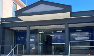 Ό&lambda;&eta; &eta; &Lambda;&alpha;&kappa;&omega;&nu;ί&alpha; &sigma;&epsilon; &epsilon;&nu;&iota;&alpha;ί&omicron; &kappa;&alpha;&iota; &sigma;ύ&gamma;&chi;&rho;&omicron;&nu;&omicron; &Kappa;&tau;&eta;&mu;&alpha;&tau;&omicron;&lambda;ό&gamma;&iota;&omicron;