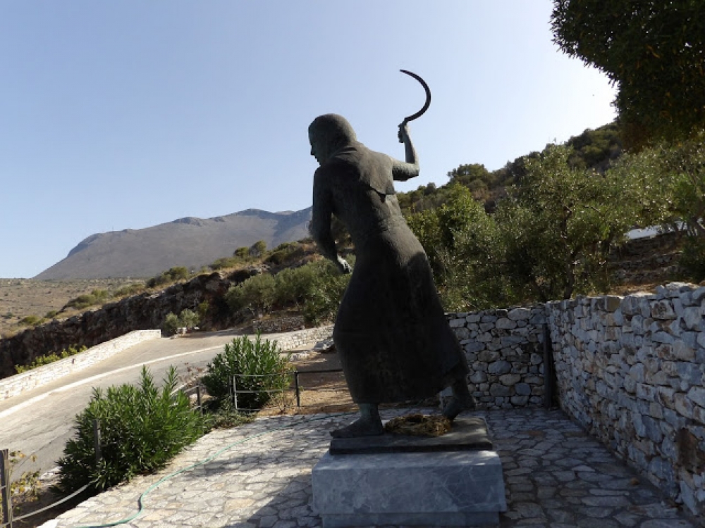 &Eta; &Mu;ά&nu;&eta; &tau;&iota;&mu;ά &tau;&alpha; 195 &chi;&rho;ό&nu;&iota;&alpha; &alpha;&pi;ό &tau;&eta; &Mu;ά&chi;&eta; &tau;&omicron;&upsilon; &Delta;&iota;&rho;&omicron;ύ