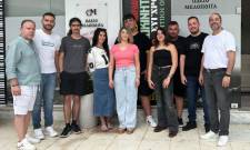 &Kappa;ό&nu;&tau;&rho;&alpha;&hellip; &mu;&epsilon;&tau;ά &mu;&omicron;&upsilon;&sigma;&iota;&kappa;ή&sigmaf;