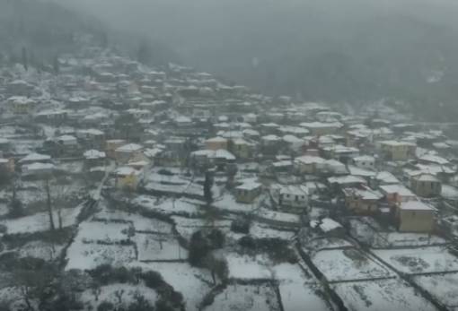 Ένα εντυπωσιακό οδοιπορικό στη χιονισμένη Αγόριανη Λακωνίας! (VIDEO)