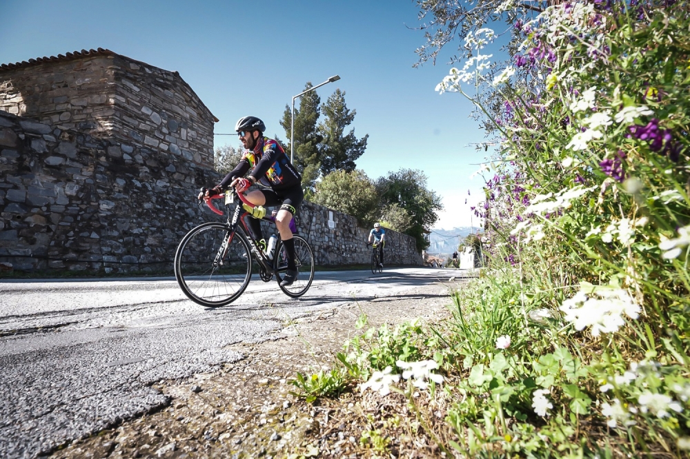 &Gamma;ύ&rho;&iota;&sigma;&epsilon; &omicron; &tau;&rho;&omicron;&chi;ό&sigmaf; &tau;&omicron;&upsilon; Tour de France, &sigma;&kappa;ά&lambda;&omega;&sigma;&epsilon; &tau;&omicron; &laquo;&gamma;&rho;&alpha;&nu;ά&zeta;&iota;&raquo; &tau;&eta;&sigmaf; &tau;&omicron;&pi;&iota;&kappa;ή&sigmaf; &alpha;&gamma;&omicron;&rho;ά&sigmaf;