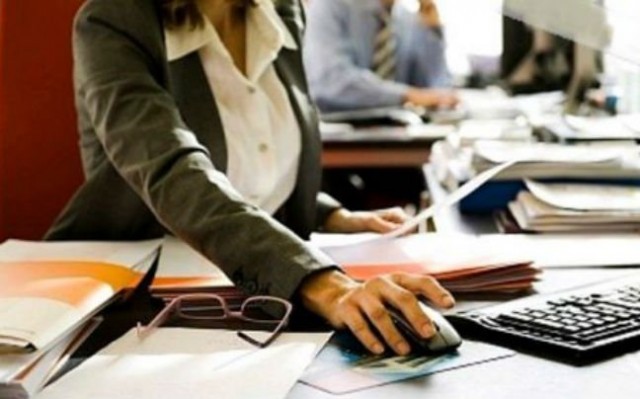 &Mu;&epsilon;&tau;&alpha;&theta;έ&sigma;&epsilon;&iota;&sigmaf;-&epsilon;&xi;&pi;&rho;έ&sigmaf; &sigma;&tau;&omicron;&upsilon;&sigmaf; &delta;ή&mu;&omicron;&upsilon;&sigmaf; &epsilon;&xi;&epsilon;&tau;ά&zeta;&epsilon;&iota; &eta; &kappa;&upsilon;&beta;έ&rho;&nu;&eta;&sigma;&eta;