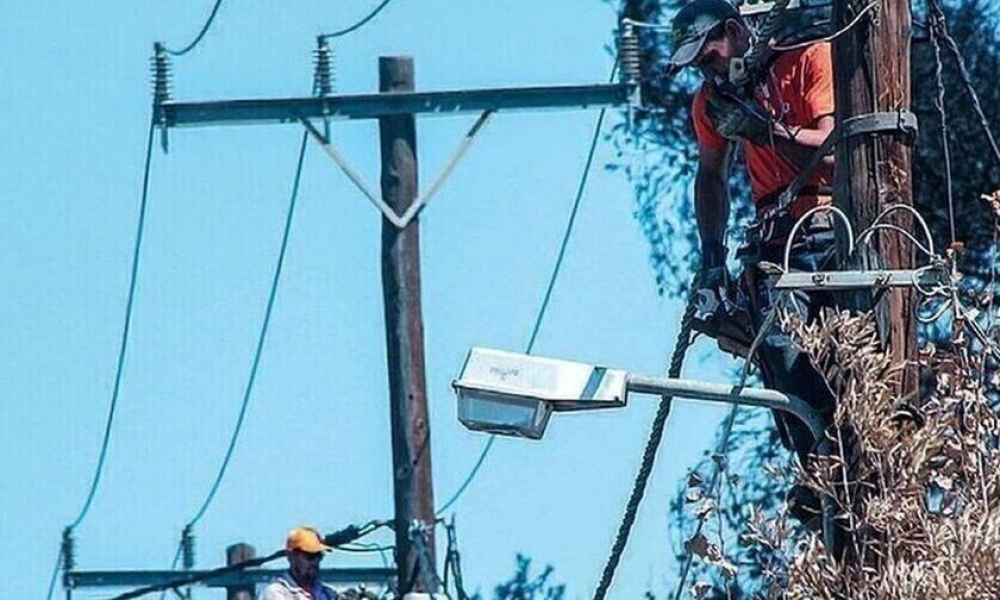 &Epsilon;&xi;ά&omega;&rho;&eta; &delta;&iota;&alpha;&kappa;&omicron;&pi;ή &rho;&epsilon;ύ&mu;&alpha;&tau;&omicron;&sigmaf; &sigma;&epsilon; &Alpha;&sigma;&omega;&pi;ό &kappa;&alpha;&iota; &Phi;&omicron;&iota;&nu;ί&kappa;&iota;