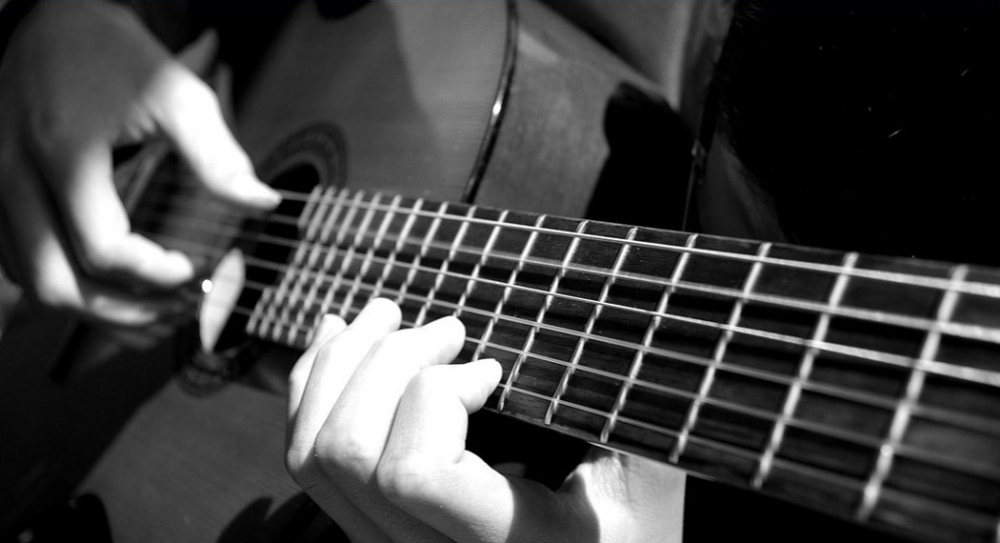 &laquo;&Alpha;&nu;&alpha;&delta;&rho;&omicron;&mu;ή &sigma;&tau;&omicron; έ&nu;&tau;&epsilon;&chi;&nu;&omicron; &tau;&rho;&alpha;&gamma;&omicron;ύ&delta;&iota;&raquo; &sigma;&tau;&eta;&nu; &Pi;&nu;&epsilon;&upsilon;&mu;&alpha;&tau;&iota;&kappa;ή &Epsilon;&sigma;&tau;ί&alpha; &Sigma;&pi;ά&rho;&tau;&eta;&sigmaf;