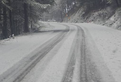 Κυκλοφοριακές ρυθμίσεις σε δρόμους της Πελοποννήσου λόγω χιονοπτώσεων
