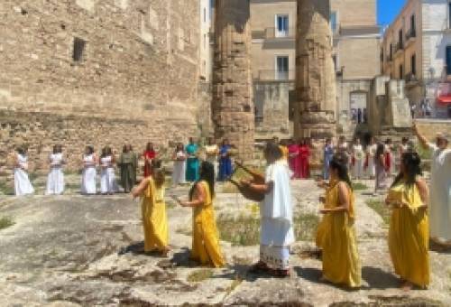Απόηχοι της Μεγάλης Ελλάδας: Το «Φεστιβάλ Περσεφόνης» αναβιώνει την ελληνική ψυχή του Τάραντα