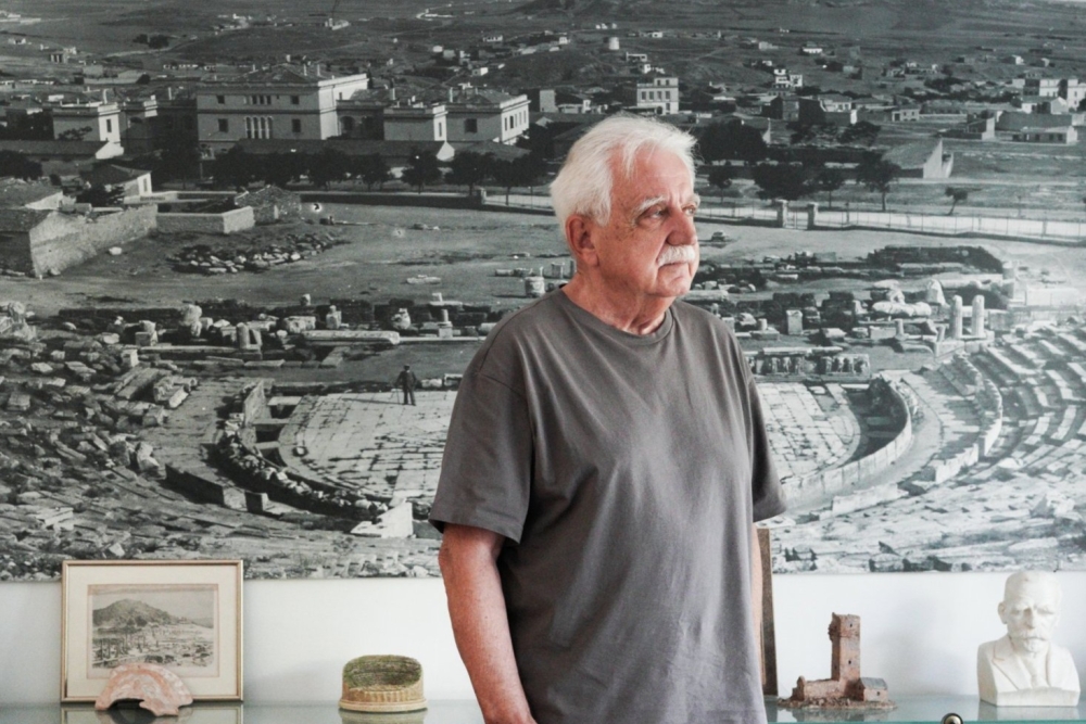 &Alpha;&pi;&omicron;&chi;ώ&rho;&eta;&sigma;&epsilon; &omicron; &Sigma;&tau;. &Mu;&pi;έ&nu;&omicron;&sigmaf; &alpha;&pi;ό &tau;&eta;&nu; &Epsilon;&pi;&iota;&tau;&rho;&omicron;&pi;ή &Alpha;&nu;&alpha;&sigma;&upsilon;&gamma;&kappa;&rho;ό&tau;&eta;&sigma;&eta;&sigmaf; &tau;&omicron;&upsilon; Έ&beta;&rho;&omicron;&upsilon;
