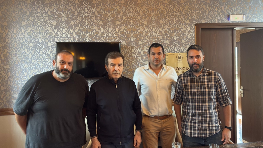 &Tau;&iota; &zeta;ή&tau;&eta;&sigma;&alpha;&nu; &alpha;&pi;ό &tau;&omicron;&nu; &Chi;&rho;&upsilon;&sigma;&omicron;&chi;&omicron;ΐ&delta;&eta; &omicron;&iota; &alpha;&sigma;&tau;&upsilon;&nu;&omicron;&mu;&iota;&kappa;&omicron;ί &upsilon;&pi;ά&lambda;&lambda;&eta;&lambda;&omicron;&iota; &tau;&eta;&sigmaf; &Lambda;&alpha;&kappa;&omega;&nu;ί&alpha;&sigmaf;