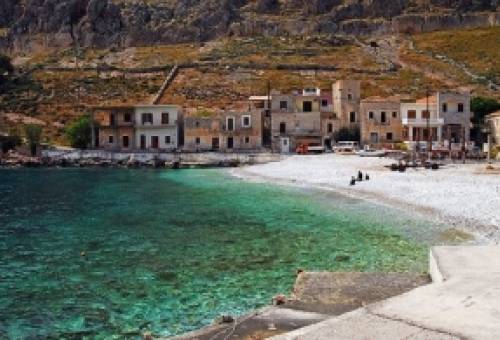 Νεκρός λουόμενος σε παραλία του Γερολιμένα