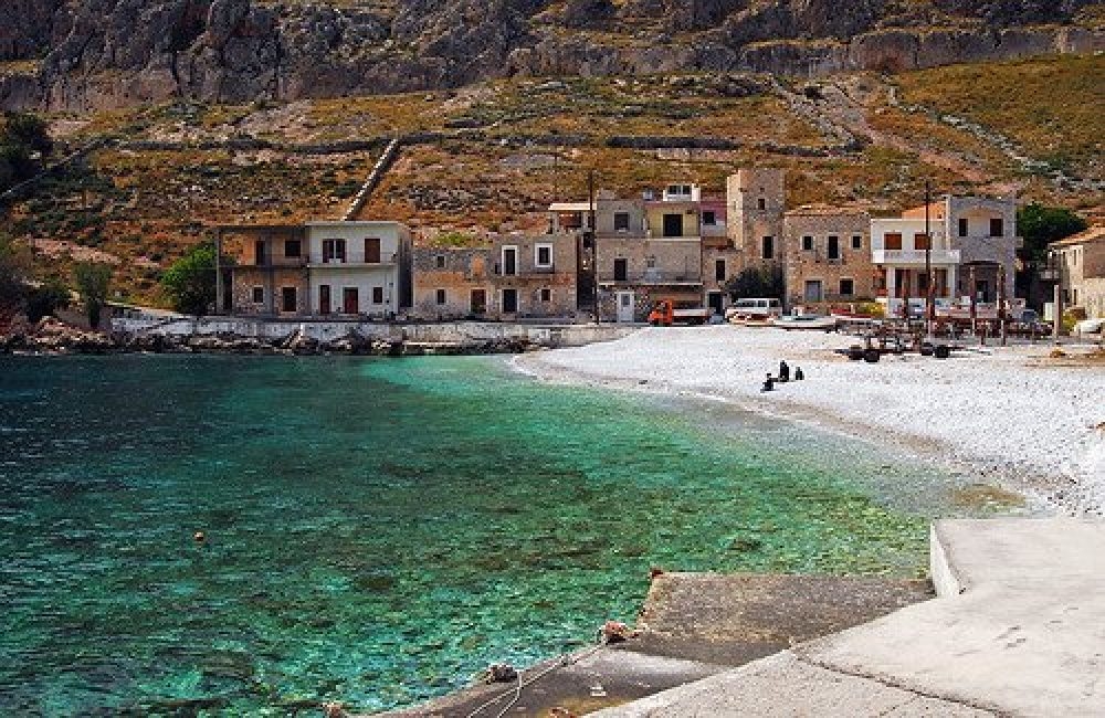 &Nu;&epsilon;&kappa;&rho;ό&sigmaf; &lambda;&omicron;&upsilon;ό&mu;&epsilon;&nu;&omicron;&sigmaf; &sigma;&epsilon; &pi;&alpha;&rho;&alpha;&lambda;ί&alpha; &tau;&omicron;&upsilon; &Gamma;&epsilon;&rho;&omicron;&lambda;&iota;&mu;έ&nu;&alpha;