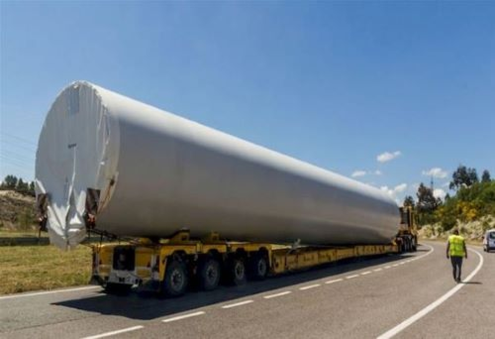 Ξεκίνησε η παρέλαση των ανεμογεννητριών στη Λακωνία