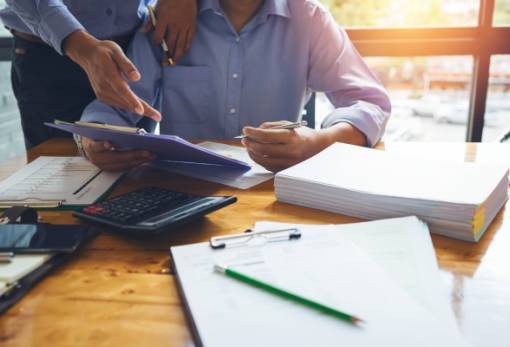 «Πυρ και μανία» οι Λάκωνες λογιστές με τον εκπρόσωπο του Υπουργείου Οικονομίας