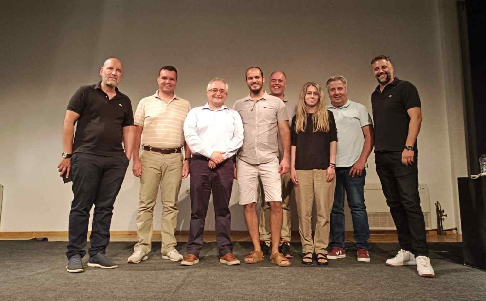 &Tau;&iota;&mu;ή &sigma;&tau;&alpha; &mu;&alpha;&theta;&eta;&mu;&alpha;&tau;&iota;&kappa;ά &mu;&upsilon;&alpha;&lambda;ά &tau;&eta;&sigmaf; &Lambda;&alpha;&kappa;&omega;&nu;ί&alpha;&sigmaf;