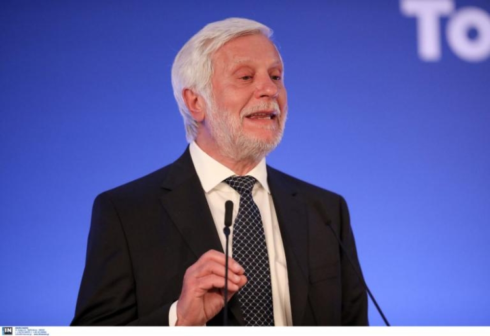 &Tau;&alpha;&tau;&omicron;ύ&lambda;&eta;&sigmaf;: &laquo;&Delta;&epsilon;&nu; &theta;&alpha; &pi;&alpha;&rho;&alpha;&delta;ώ&sigma;&omicron;&upsilon;&mu;&epsilon; &tau;&eta;&nu; &Pi;&epsilon;&lambda;&omicron;&pi;ό&nu;&nu;&eta;&sigma;&omicron; &sigma;&tau;&omicron; &lsquo;&sigma;ύ&sigma;&tau;&eta;&mu;&alpha; &Sigma;&alpha;&mu;&alpha;&rho;ά&rsquo;&raquo;