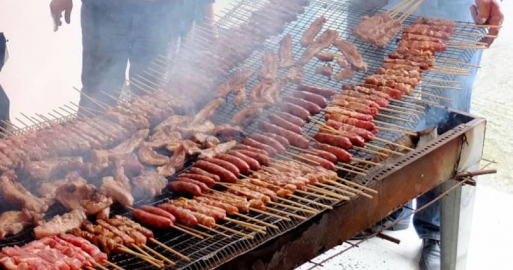 Τσικνοπέμπτη στην Κοκκινόραχη