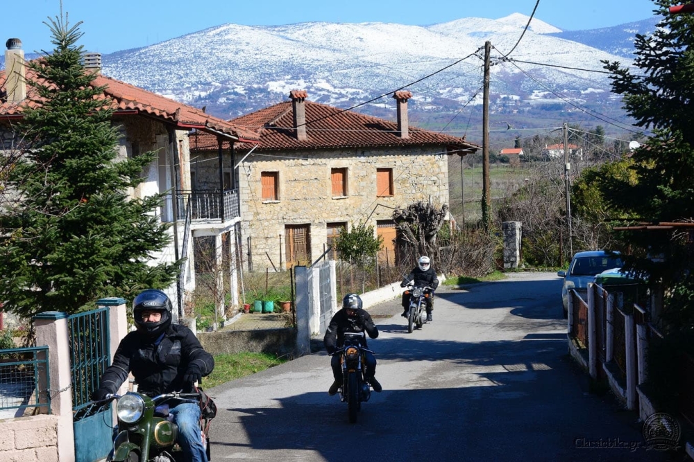 22&omicron; Classic Endurance: &Rho;ά&lambda;&iota; &kappa;&lambda;&alpha;&sigma;&iota;&kappa;ώ&nu; &mu;&omicron;&tau;&omicron;&sigma;&iota;&kappa;&lambda;&epsilon;&tau;ώ&nu; &sigma;&tau;&omicron;&nu; &gamma;ύ&rho;&omicron; &tau;&eta;&sigmaf; &Pi;&epsilon;&lambda;&omicron;&pi;&omicron;&nu;&nu;ή&sigma;&omicron;&upsilon;