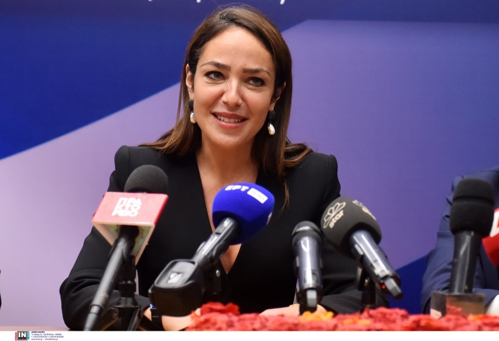 &Delta;. &Mu;&iota;&chi;&alpha;&eta;&lambda;ί&delta;&omicron;&upsilon;: &Eta; &Delta;&Upsilon;&Pi;&Alpha; &alpha;&nu;&tau;&alpha;&pi;&omicron;&kappa;&rho;ί&nu;&epsilon;&tau;&alpha;&iota; &sigma;&tau;&iota;&sigmaf; &pi;&rho;&alpha;&gamma;&mu;&alpha;&tau;&iota;&kappa;έ&sigmaf; &alpha;&nu;ά&gamma;&kappa;&epsilon;&sigmaf; &tau;&eta;&sigmaf; &alpha;&gamma;&omicron;&rho;ά&sigmaf; &epsilon;&rho;&gamma;&alpha;&sigma;ί&alpha;&sigmaf;