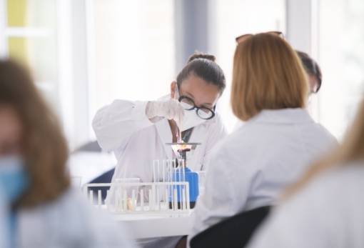 Εξετάσεις για το Κολλέγιο Ανατόλια φιλοξενούνται στη Βαμβακού