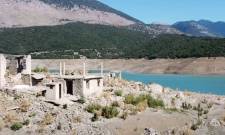 Λειψυδρία: «Χάθηκε» η μισή Λίμνη Μόρνου σε λιγότερο από 4 χρόνια