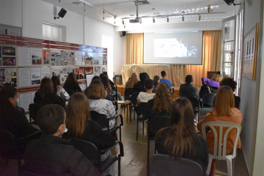 &Mu;&alpha;&theta;&eta;&tau;έ&sigmaf; &tau;&omicron;&upsilon; 1&omicron;&upsilon; &Gamma;&upsilon;&mu;&nu;&alpha;&sigma;ί&omicron;&upsilon; &Sigma;&pi;ά&rho;&tau;&eta;&sigmaf; &sigma;&tau;&eta;&nu; &Pi;&Epsilon;&Sigma;