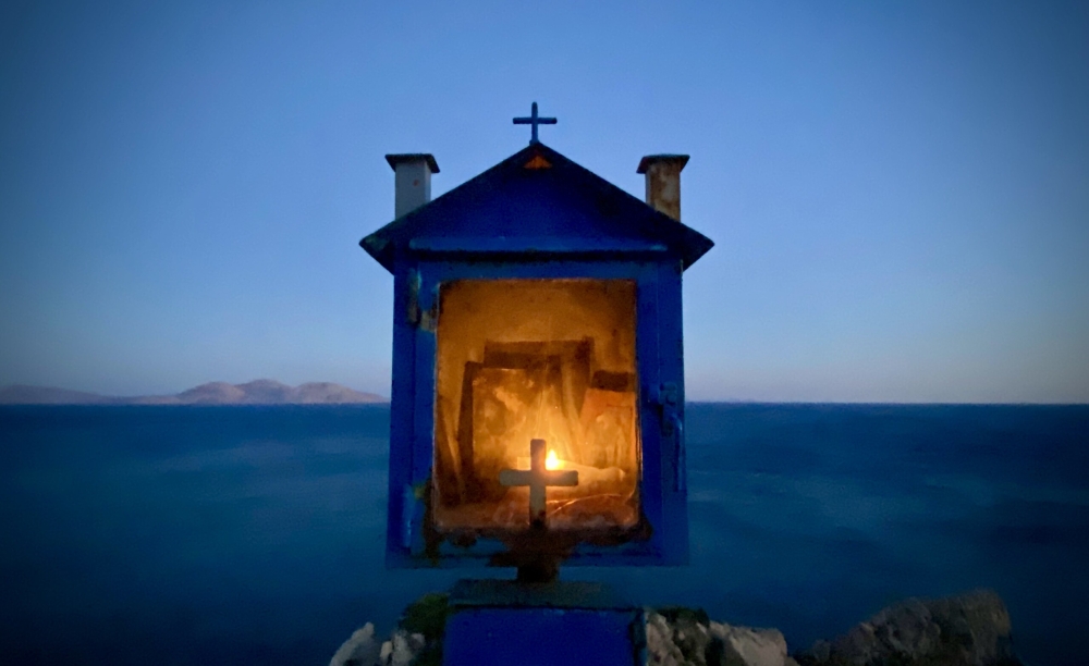 &laquo;&Tau;&omicron; &gamma;&epsilon;&lambda;&alpha;&sigma;&tau;ό &pi;&alpha;&iota;&delta;ί&raquo;: Έ&nu;&alpha; &tau;&rho;&alpha;&gamma;&omicron;ύ&delta;&iota; &pi;&omicron;&upsilon; έ&gamma;&iota;&nu;&epsilon; &iota;&sigma;&tau;&omicron;&rho;ί&alpha; &sigma;&tau;&eta;&nu; &omicron;&theta;ό&nu;&eta; &tau;&eta;&sigmaf; &Kappa;&iota;&nu;&eta;&mu;&alpha;&tau;&omicron;&gamma;&rho;&alpha;&phi;&iota;&kappa;ή&sigmaf; &Lambda;έ&sigma;&chi;&eta;&sigmaf; &laquo;&Rho;ό&delta;&omicron;&nu;&raquo;