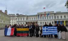 &Alpha;&pi;ό &tau;&alpha; &epsilon;&rho;&gamma;&alpha;&sigma;&tau;ή&rho;&iota;&alpha; &Rho;&omicron;&mu;&pi;&omicron;&tau;&iota;&kappa;ή&sigmaf; &sigma;&tau;&alpha; &kappa;ά&sigma;&tau;&rho;&alpha; &tau;&eta;&sigmaf; &Lambda;&iota;&theta;&omicron;&upsilon;&alpha;&nu;ί&alpha;&sigmaf;