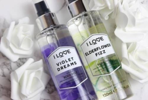 Τα ωραιότερα body mists με άρωμα καραμέλα