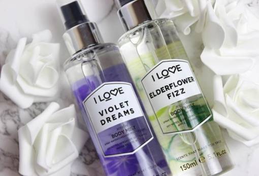 Τα ωραιότερα body mists με άρωμα καραμέλα