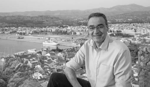 &laquo;Έ&phi;&upsilon;&gamma;&epsilon;&raquo; &xi;&alpha;&phi;&nu;&iota;&kappa;ά &sigma;&tau;&alpha; 53 &tau;&omicron;&upsilon; &omicron; &pi;&rho;ό&epsilon;&delta;&rho;&omicron;&sigmaf; &tau;&omicron;&upsilon; &Omicron;&delta;&omicron;&nu;&tau;&iota;&alpha;&tau;&rho;&iota;&kappa;&omicron;ύ &Sigma;&upsilon;&lambda;&lambda;ό&gamma;&omicron;&upsilon; &Alpha;&rho;&gamma;&omicron;&lambda;ί&delta;&alpha;&sigmaf;