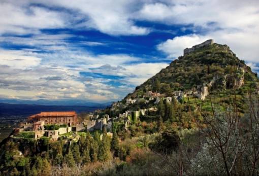 Μυστήρια και δρώμενα στον βυζαντινό Μυστρά;