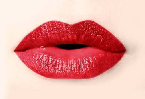 Lip Tint: 3 λάθη που πρέπει να σταματήσεις να κάνεις κατά την εφαρμογή του