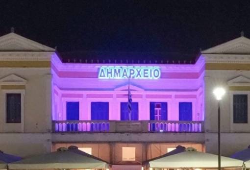 Ροζ φως για τη ζωή «έλουσε» τη Σπάρτη