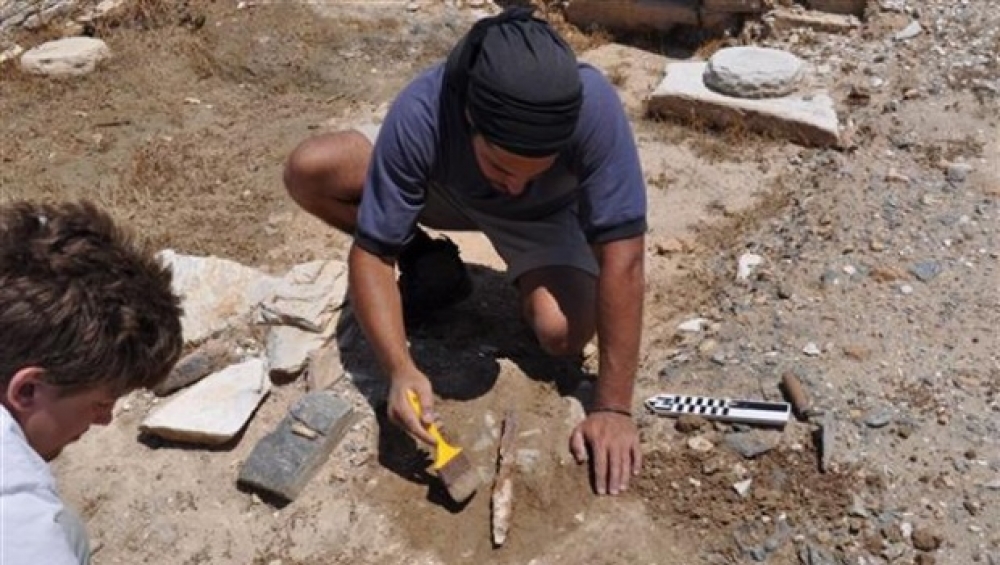 &Epsilon;&phi;&tau;ά &theta;έ&sigma;&epsilon;&iota;&sigmaf; &epsilon;&rho;&gamma;&alpha;&sigma;ί&alpha;&sigmaf; &sigma;&tau;&eta;&nu; &Epsilon;&phi;&omicron;&rho;&epsilon;ί&alpha; &Alpha;&rho;&chi;&alpha;&iota;&omicron;&tau;ή&tau;&omega;&nu; &Lambda;&alpha;&kappa;&omega;&nu;ί&alpha;&sigmaf;