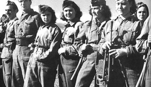 &Epsilon;&kappa;&delta;&eta;&lambda;ώ&sigma;&epsilon;&iota;&sigmaf; &tau;&omicron;&upsilon; &Kappa;&Kappa;&Epsilon; &Lambda;&alpha;&kappa;&omega;&nu;ί&alpha;&sigmaf; &gamma;&iota;&alpha; &tau;&alpha; 80 &chi;&rho;ό&nu;&iota;&alpha; &alpha;&pi;ό &tau;&eta;&nu; ί&delta;&rho;&upsilon;&sigma;&eta; &tau;&omicron;&upsilon; &Delta;&eta;&mu;&omicron;&kappa;&rho;&alpha;&tau;&iota;&kappa;&omicron;ύ &Sigma;&tau;&rho;&alpha;&tau;&omicron;ύ